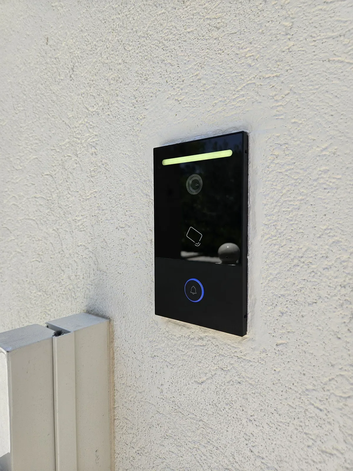 Intercom detail